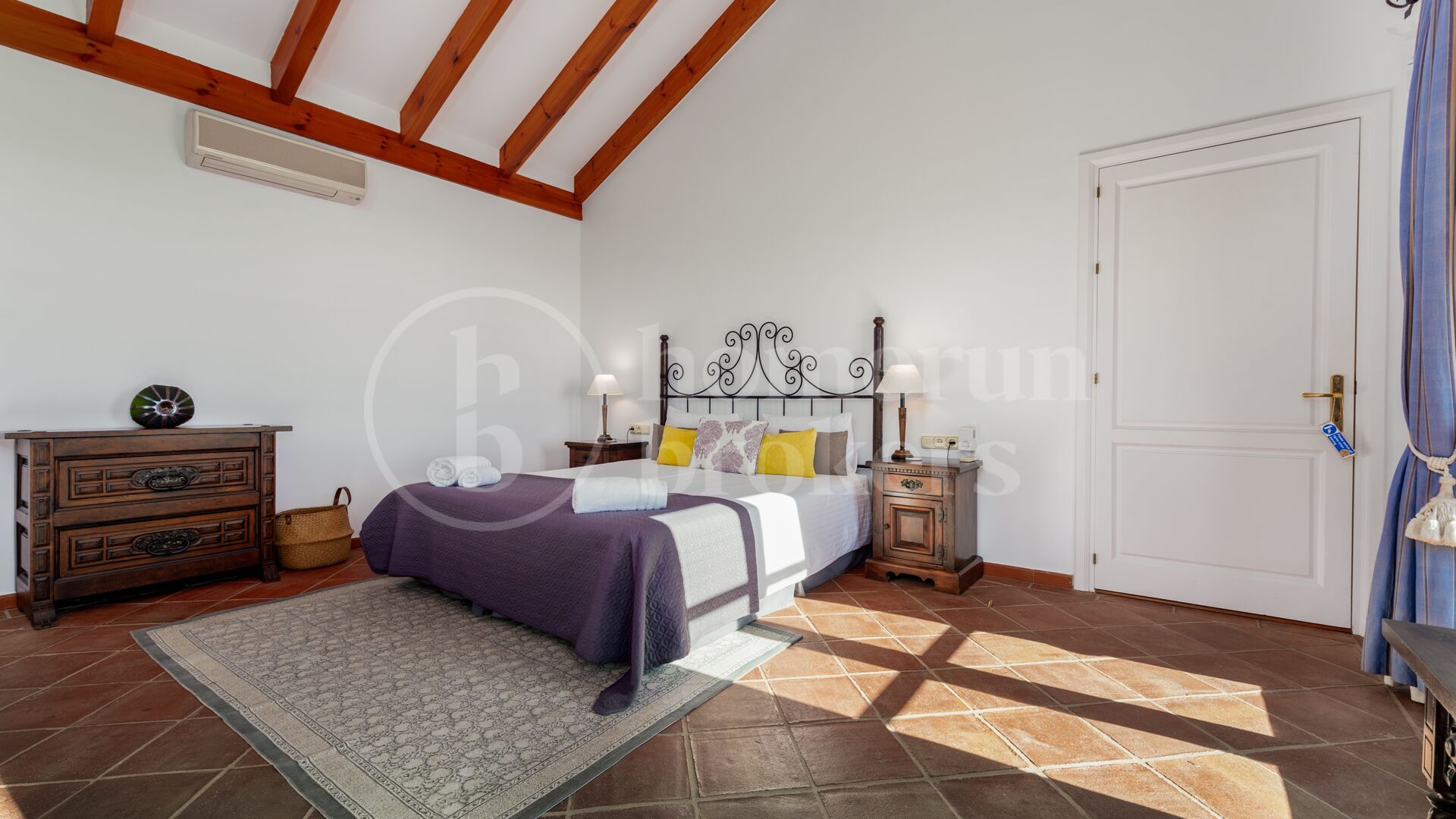 Villa Maravilla - Andalucian style Villa in El Madroñal