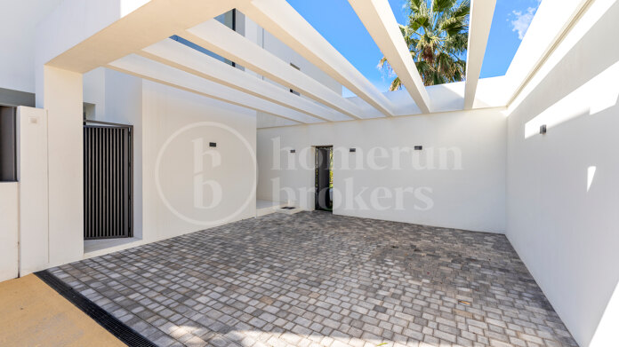 Villa Neive - Modern Villa in Gated Community Benahavis