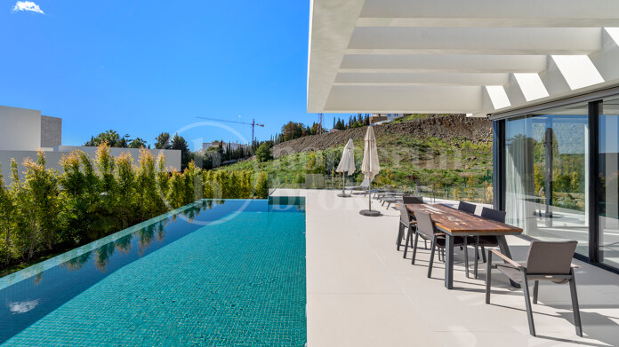 Villa Neive - Modern Villa in Gated Community Benahavis