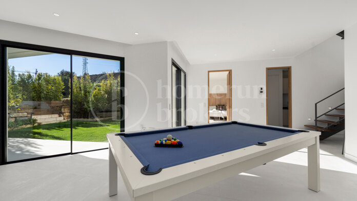 Villa Neive - Modern Villa in Gated Community Benahavis