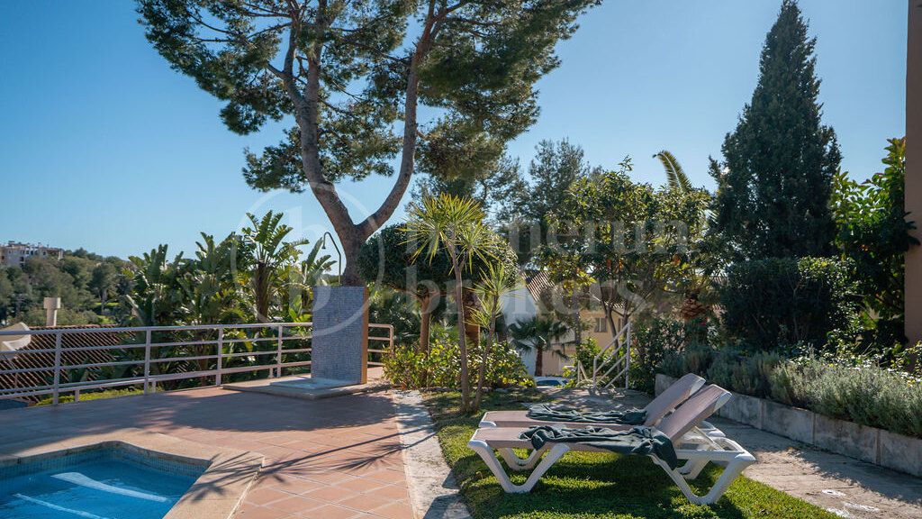 Apartment L’Oasis – Lyxlägenhet med golf- och havsutsikt i Bendinat