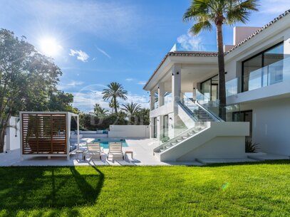 Villa Vista Marbesa - Newly Renovated Villa in Marbella East