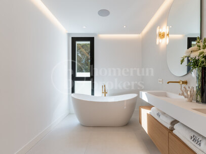Villa Vista Marbesa - Newly Renovated Villa in Marbella East