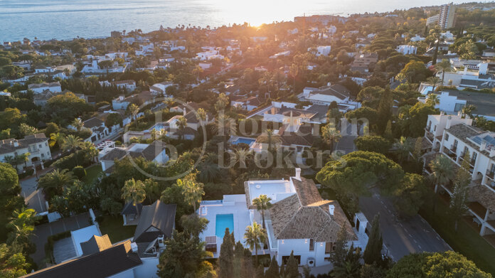 Vista Marbesa - Newly Renovated Villa in Marbella East