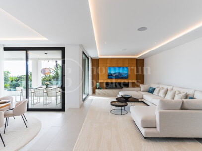 Villa Vista Marbesa - Newly Renovated Villa in Marbella East