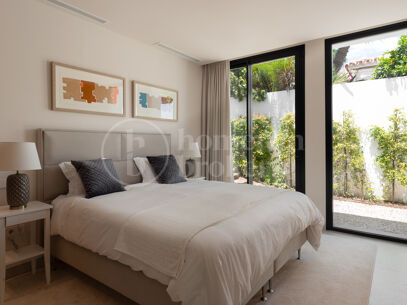 Villa Vista Aloha - Luxury Villa in Aloha Golf, Nueva Andalucia