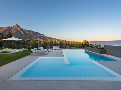 Villa Vista Aloha - Luxury Villa in Aloha Golf, Nueva Andalucia
