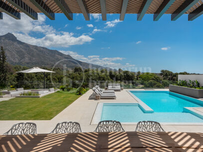 Villa Vista Aloha - Luxury Villa in Aloha Golf, Nueva Andalucia