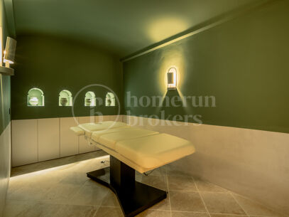 Villa Golden Mile - Experience Unmatched Luxury