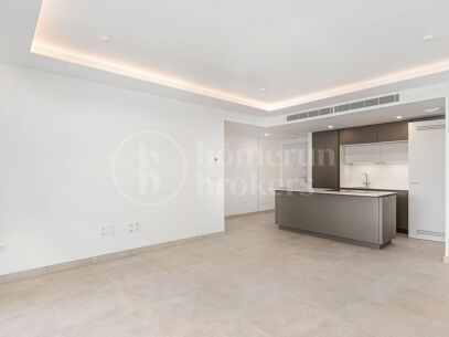 Apartment Jade Tower - Luxury Coastal Living Fuengirola