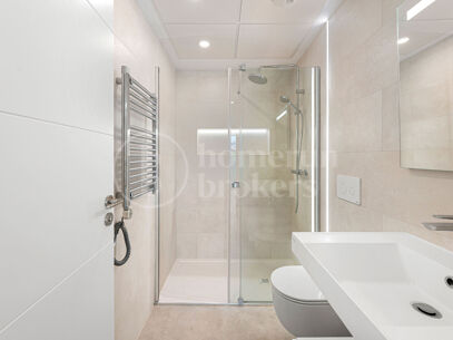 Apartment Jade Tower - Luxury Coastal Living Fuengirola