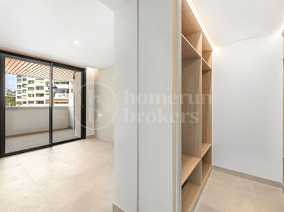 Apartment Jade Tower - Luxury Coastal Living Fuengirola