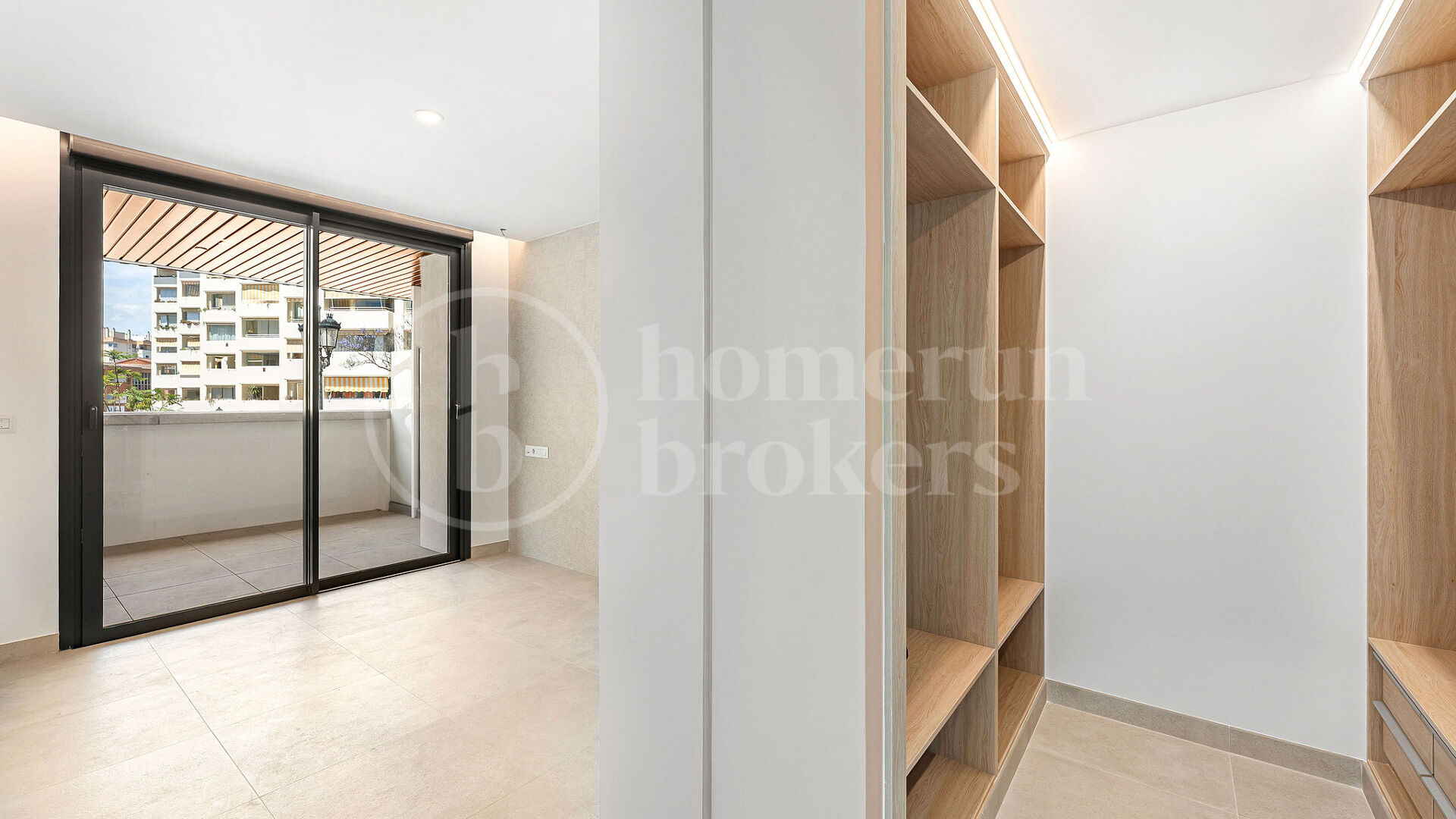 Apartment Jade Tower - Luxury Coastal Living Fuengirola