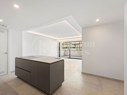 Apartment Jade Tower - Luxury Coastal Living Fuengirola