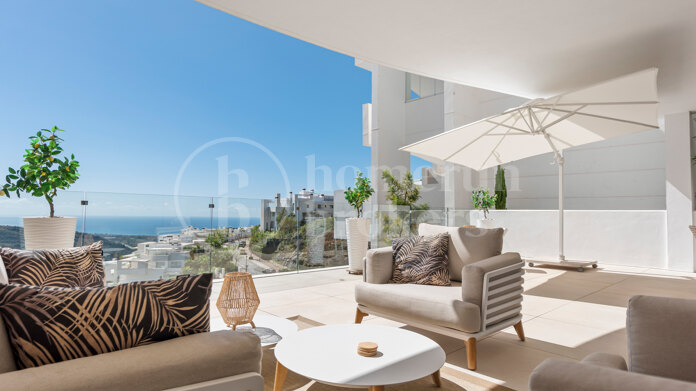 Apartment Circe - with Sea Views in Palo Alto Marbella