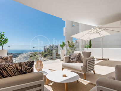 Apartment Circe - with Sea Views in Palo Alto Marbella