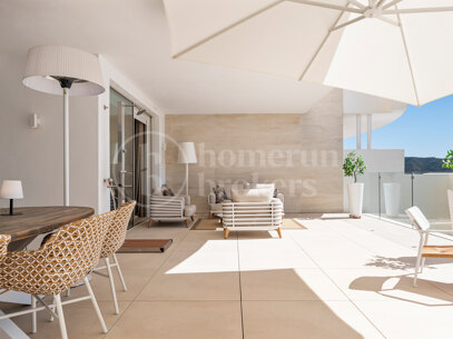 Apartment Circe - with Sea Views in Palo Alto Marbella