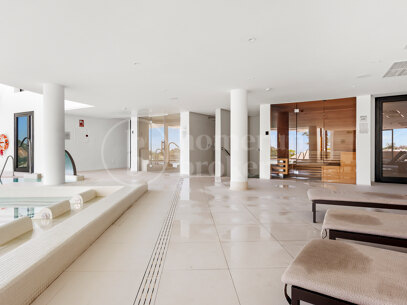 Apartment Circe - with Sea Views in Palo Alto Marbella
