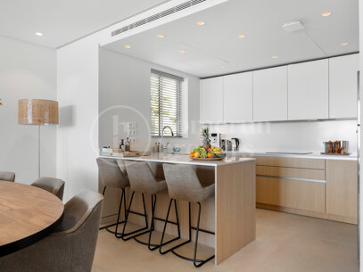 Apartment Circe - with Sea Views in Palo Alto Marbella