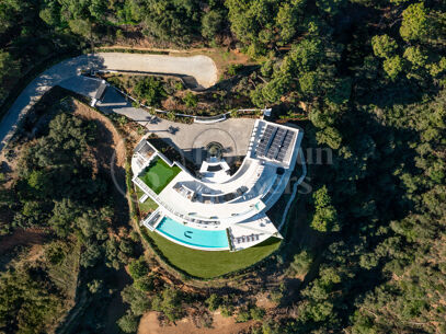 El Unico – Iconic Luxury Estate in La Zagaleta
