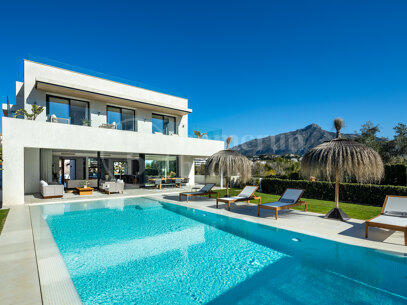 Villa Cerquilla 54B - Modern Villa med Panoramautsikt i La Cerquilla