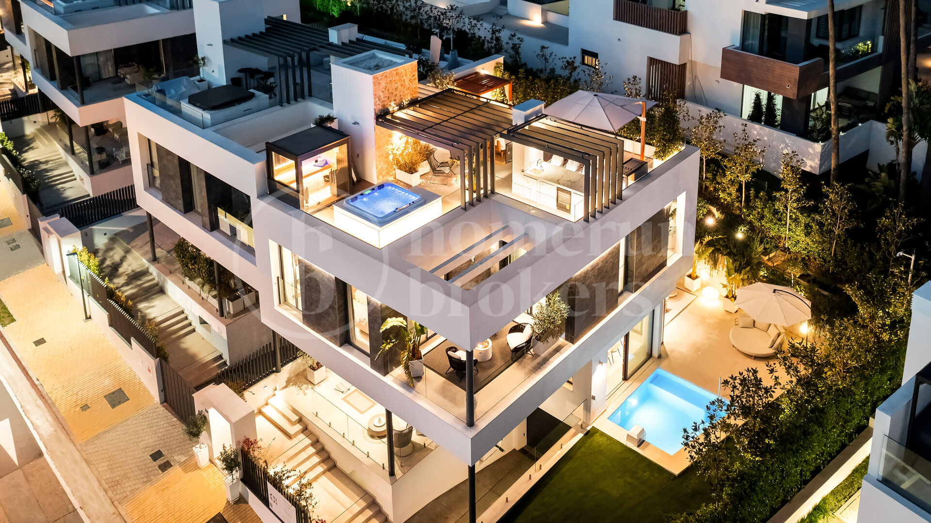 Las Vistas 4 – Raffinerad arkitektonisk lyx med panoramautsikt i Sierra Blanca