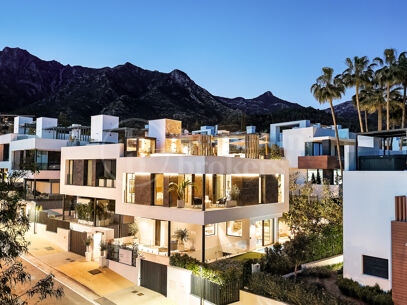 Las Vistas 4 – Raffinerad arkitektonisk lyx med panoramautsikt i Sierra Blanca