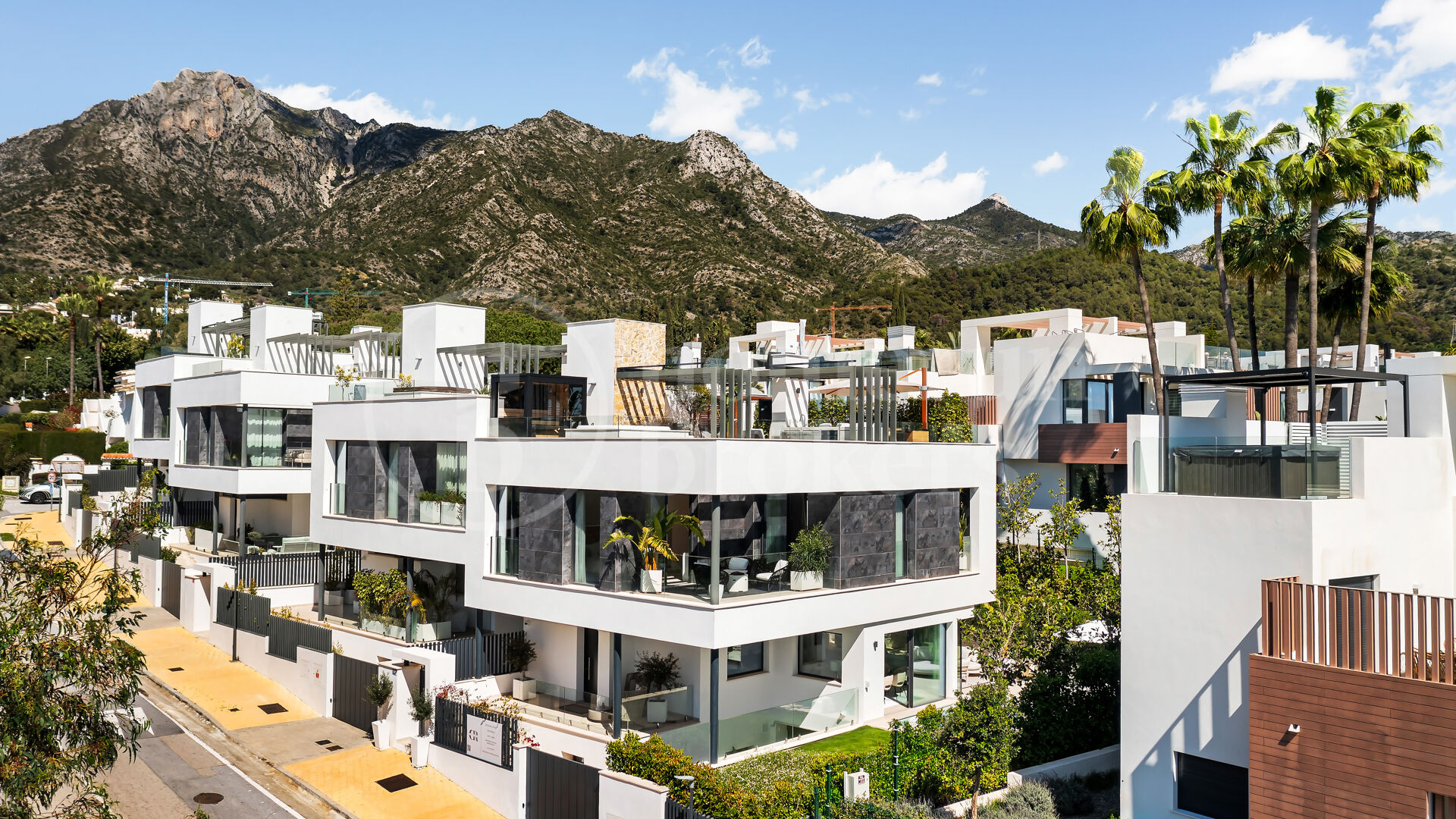 Las Vistas 4 – Raffinerad arkitektonisk lyx med panoramautsikt i Sierra Blanca