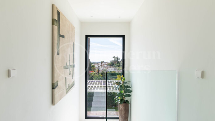 Villa Leones - Newly Reformed Villa in Nueva Andalucía