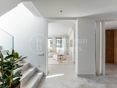 Villa Leones - Newly Reformed Villa in Nueva Andalucía