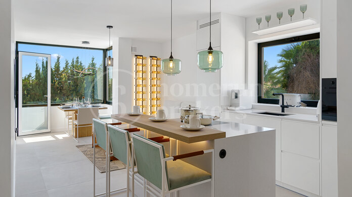 Penthouse La Diva – Modern Penthouse with Rooftop Terrace and Sea Views in Nueva Andalucía