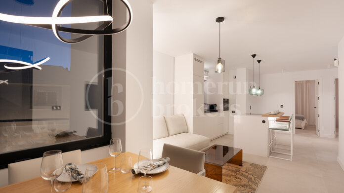 Penthouse La Diva – Modern Penthouse with Rooftop Terrace and Sea Views in Nueva Andalucía