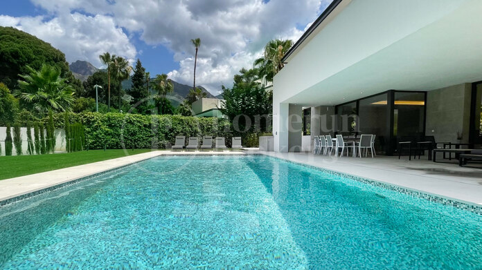 Villa Solana - Modern Villa in Marbella Golden Mile