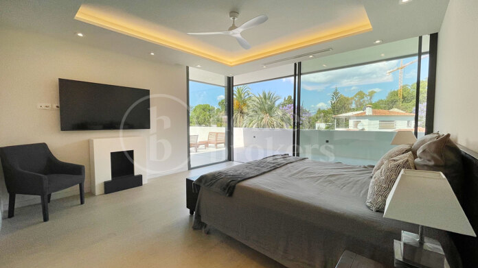 Villa Solana - Modern Villa in Marbella Golden Mile