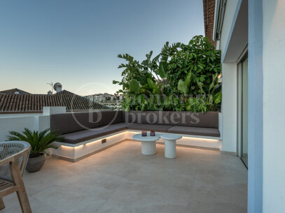 Penthouse Las Lolas - Luxury Penthouse with Sea and Mountain Views in Nueva Andalucia