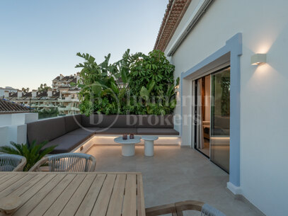Penthouse Las Lolas - Luxury Penthouse with Sea and Mountain Views in Nueva Andalucia