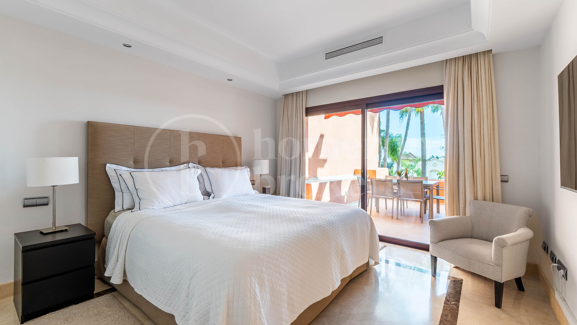 Apartment Vasari - Renovated Apartment in La Alzambra, Nueva Andalucía