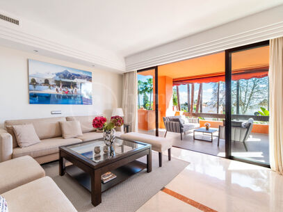 Apartment Vasari - Renovated Apartment in La Alzambra, Nueva Andalucía