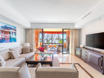 Apartment Vasari - Renovated Apartment in La Alzambra, Nueva Andalucía