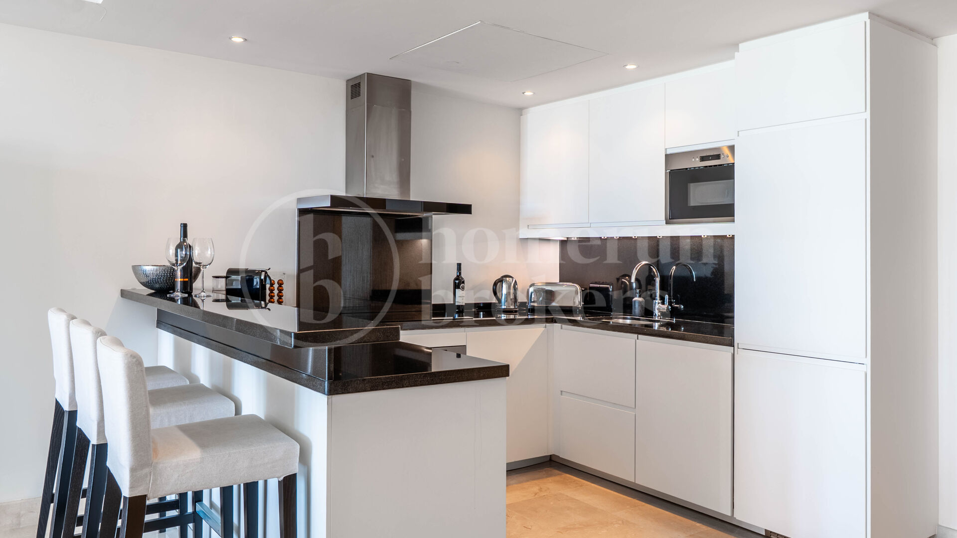 Apartment Vasari - Renovated Apartment in La Alzambra, Nueva Andalucía