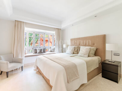 Apartment Vasari - Renovated Apartment in La Alzambra, Nueva Andalucía