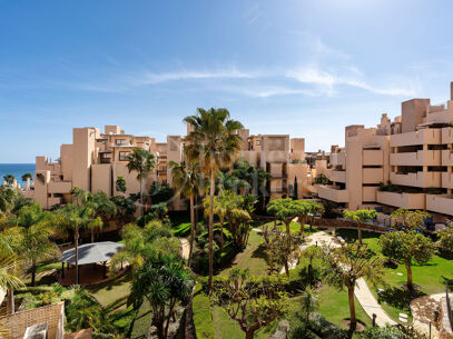 Penthouse La Sirena - Renovated Beachfront duplex in Bahía de la Plata Estepona