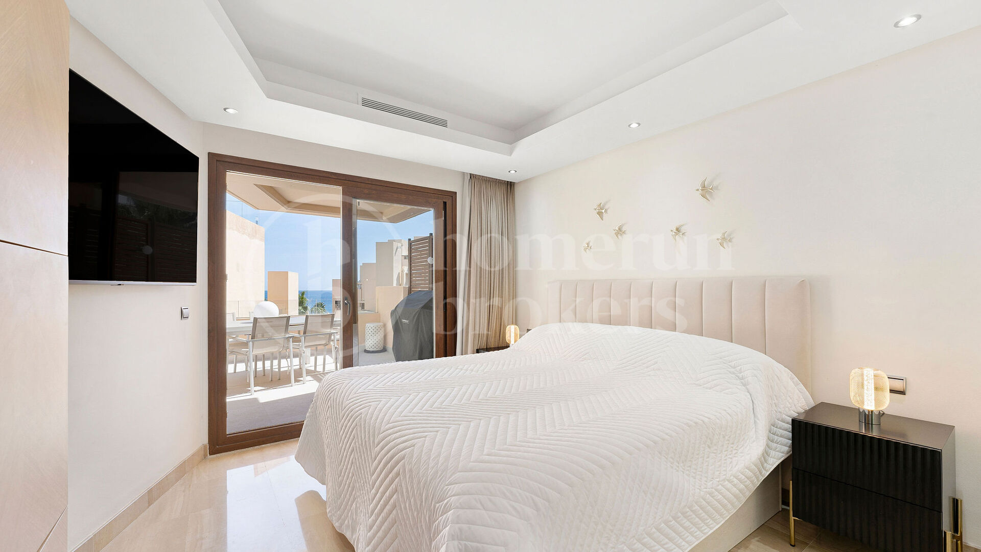 Penthouse La Sirena - Renovated Beachfront duplex in Bahía de la Plata Estepona