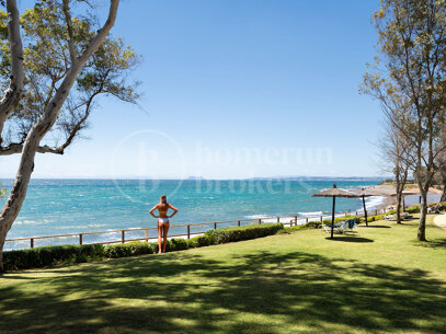 Takvåning La Sirena - Renoverad duplex vid stranden i Bahía de la Plata Estepona