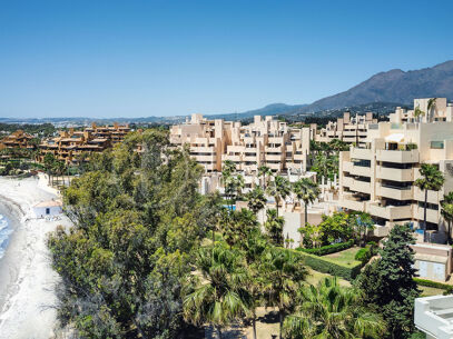 Penthouse La Sirena - Renovated Beachfront duplex in Bahía de la Plata Estepona