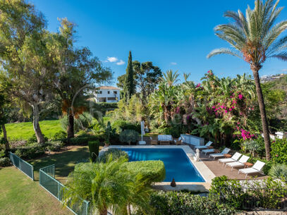 Villa Vega – Elegant Andalusisk Villa med Havsutsikt i Vega del Colorado