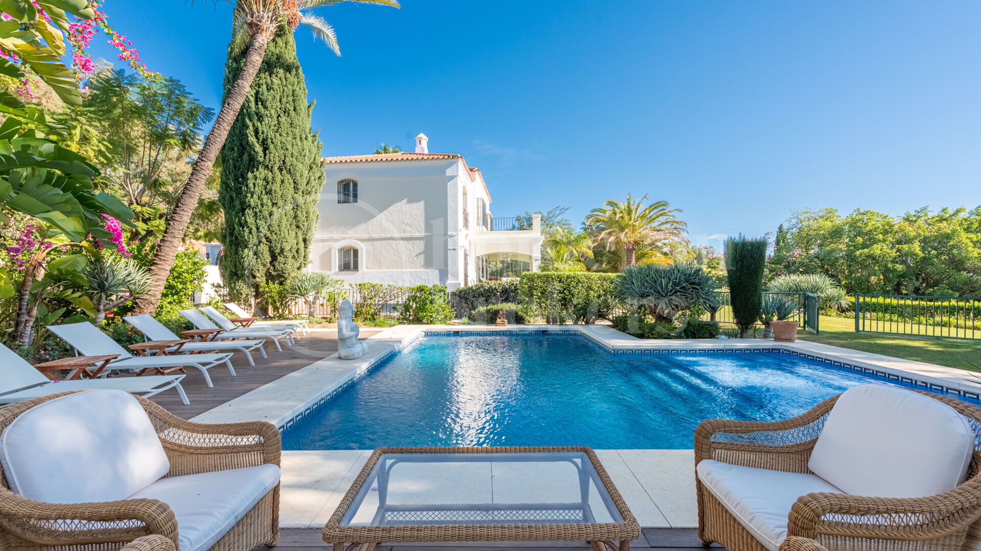 Villa Vega – Elegant Andalusisk Villa med Havsutsikt i Vega del Colorado