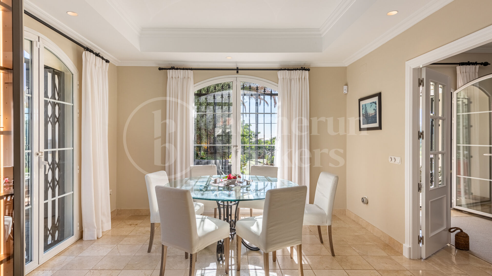 Villa Vega – Elegant Andalusisk Villa med Havsutsikt i Vega del Colorado