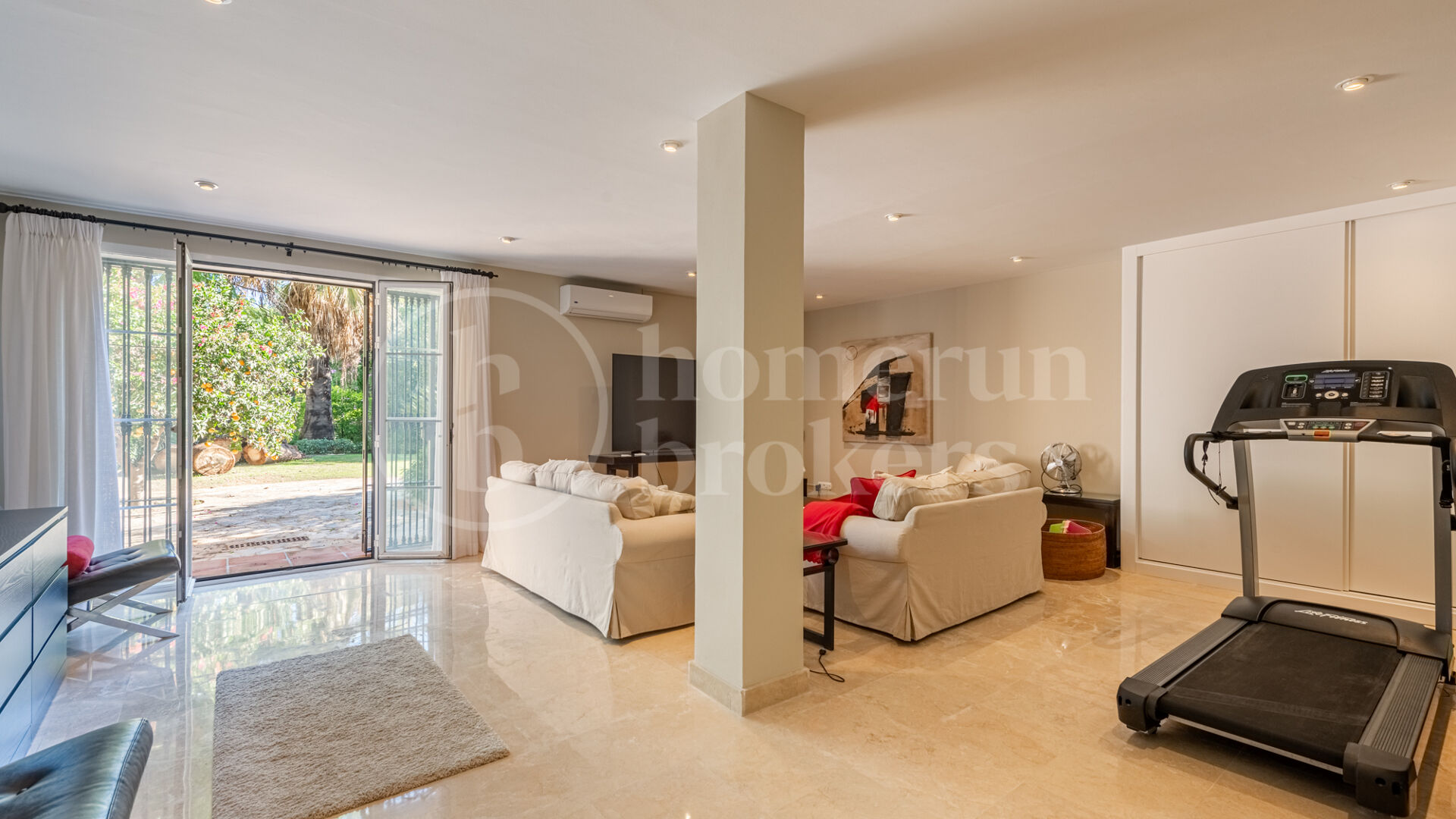 Villa Vega – Elegant Andalusisk Villa med Havsutsikt i Vega del Colorado