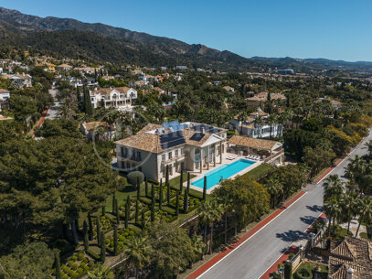 Villa Sinfonía - Lyxig neoklassisk egendom med panoramautsikt över havet i Sierra Blanca